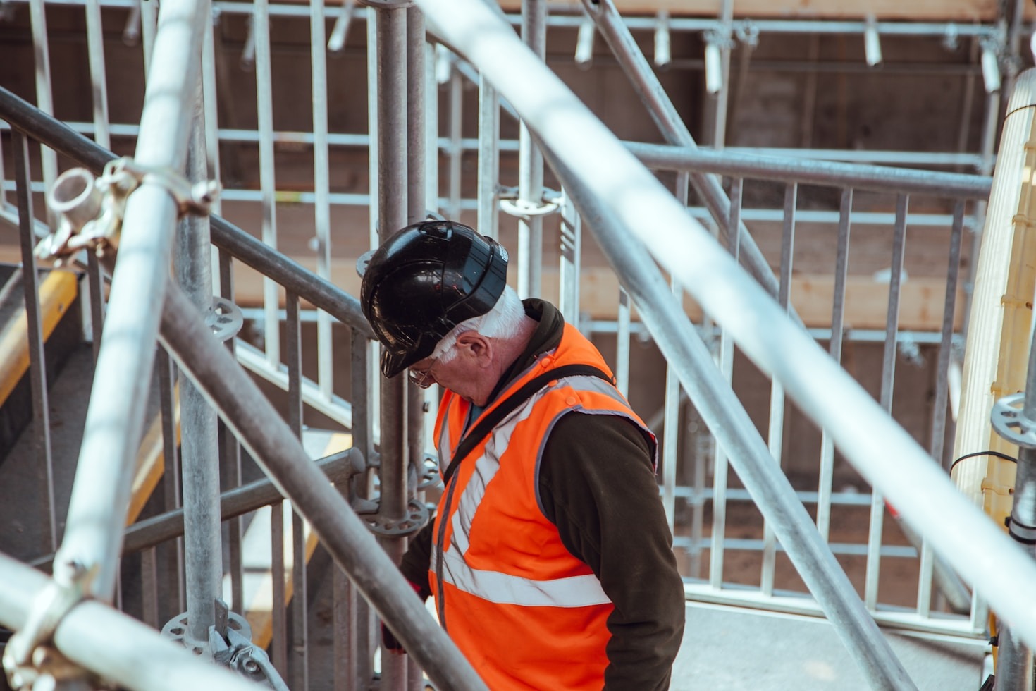 How to Choose the Right Construction Partner